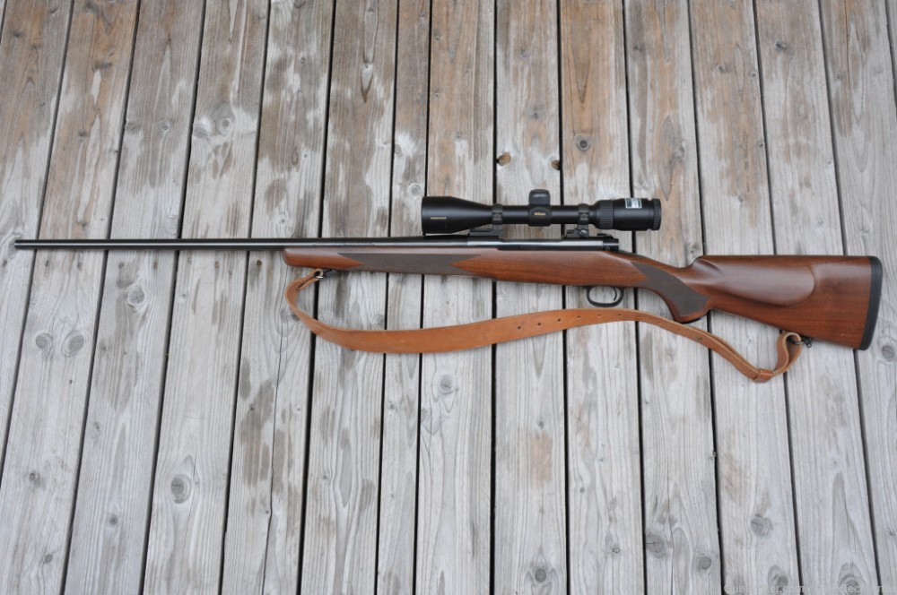 Winchester Model 70 Classic Sporter .300 Rem Ultra Mag RUM-img-1