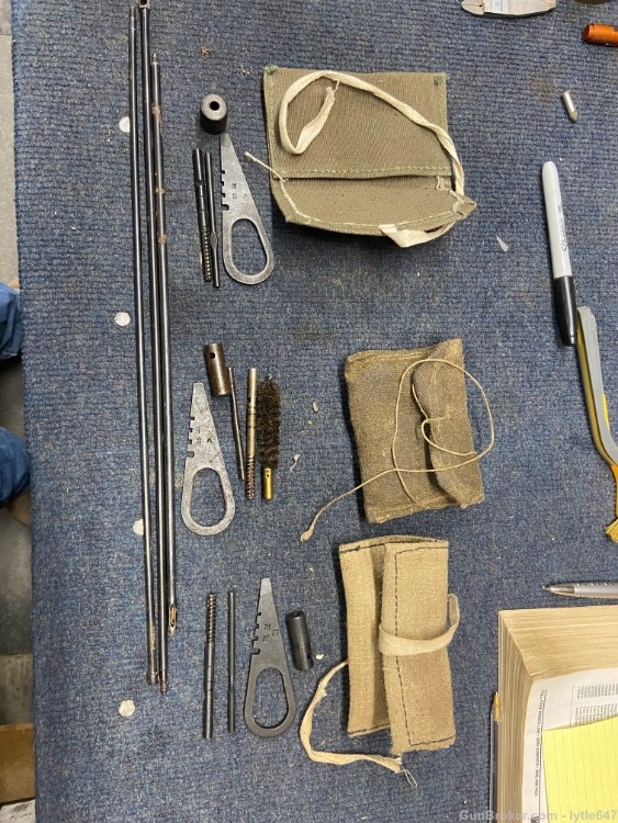 Mosin Nagant rifle cleaning kit parts and 2 clips-img-0