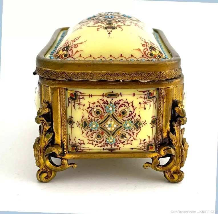 MINT ANTIQUE PALAIS ROYAL SMALL OBJECT D' ART JEWEL BOXPARIS / CIRCA 187O-img-5