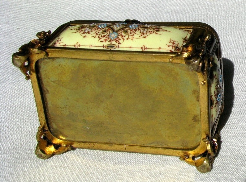 MINT ANTIQUE PALAIS ROYAL SMALL OBJECT D' ART JEWEL BOXPARIS / CIRCA 187O-img-17