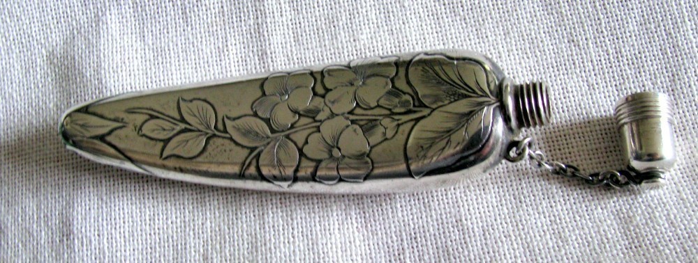 SMALL ANTIQUE 1890s ART NOUVEAU SILVER ENGRAVED OBJECT D’ ART PERFUME FLASK-img-13