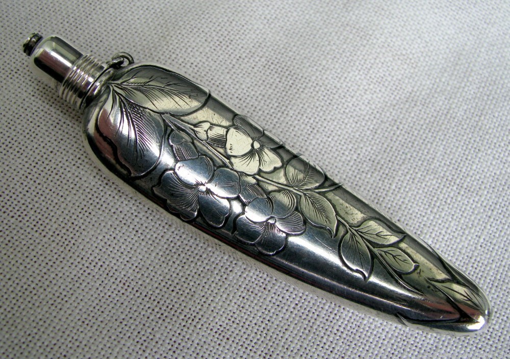 SMALL ANTIQUE 1890s ART NOUVEAU SILVER ENGRAVED OBJECT D’ ART PERFUME FLASK-img-2