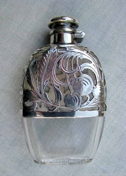 FINE STERLING FILIGREED ENGRAVED POCKET CHERRY BRANDY / WHISKEY FLASK 1890s-img-3