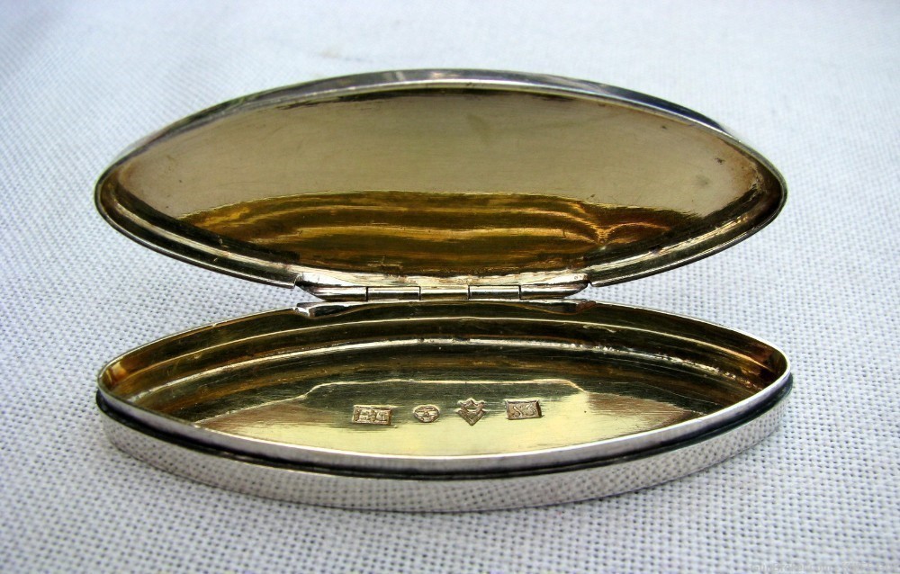 FINE GOLD GILDED SILVER RARE LADIES SIZE SNUFF BOX/TOOTHPICK CASE DATED1824-img-0