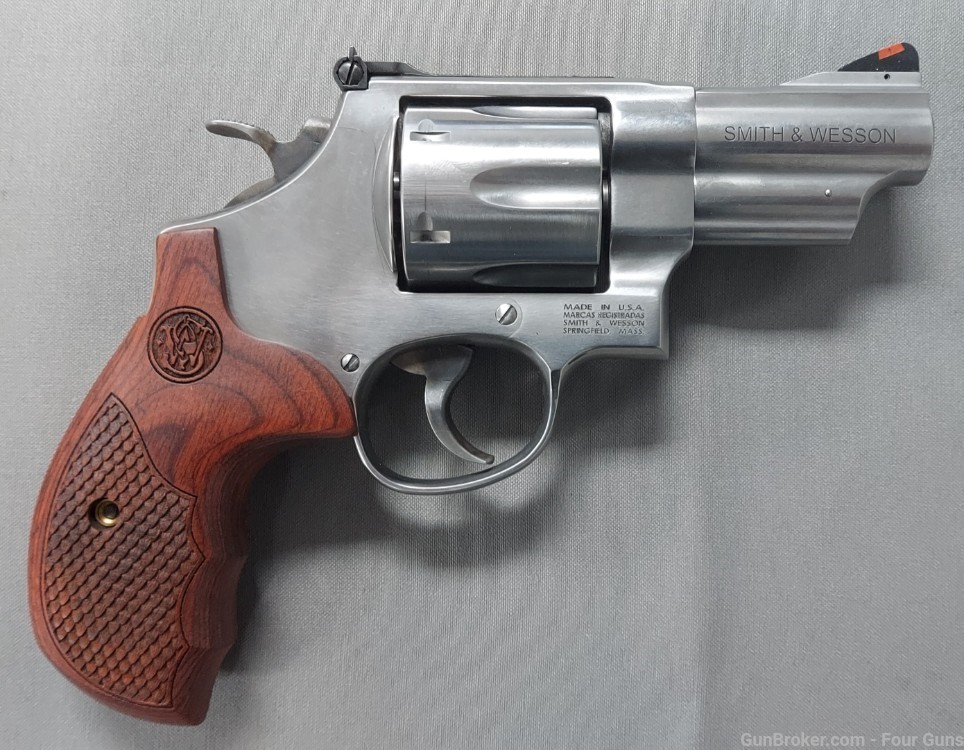 Smith & Wesson 629 Deluxe 44 Rem Magnum 3" 6-RD Revolver 150715-img-1