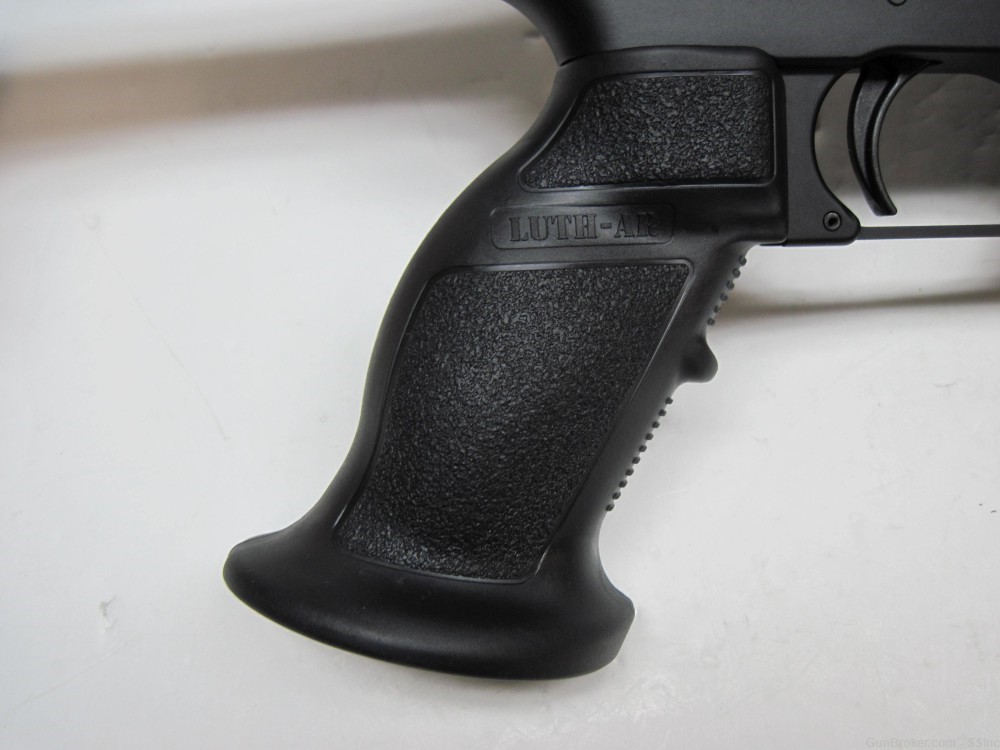 Aero Precision 5.56 AR-15 pistol, 30mm Red Dot, SP Sling, New!-img-9