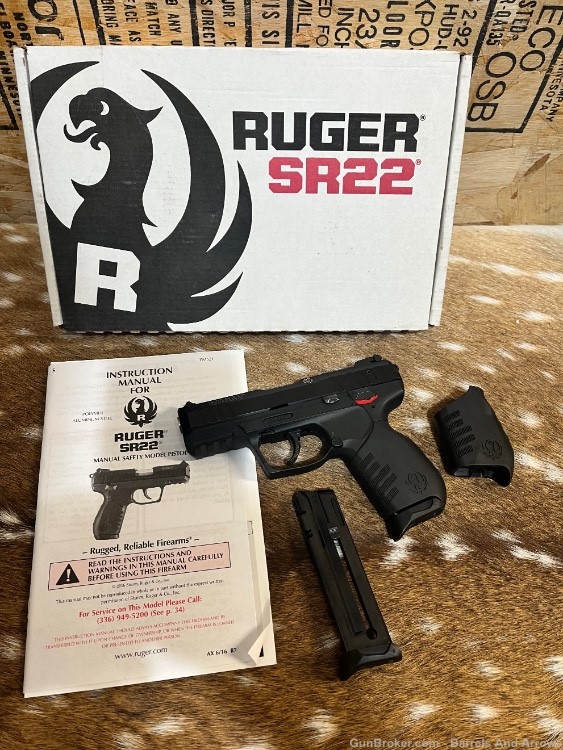 Ruger SR-22 .22 LR excellent condition with 2 mags -img-2