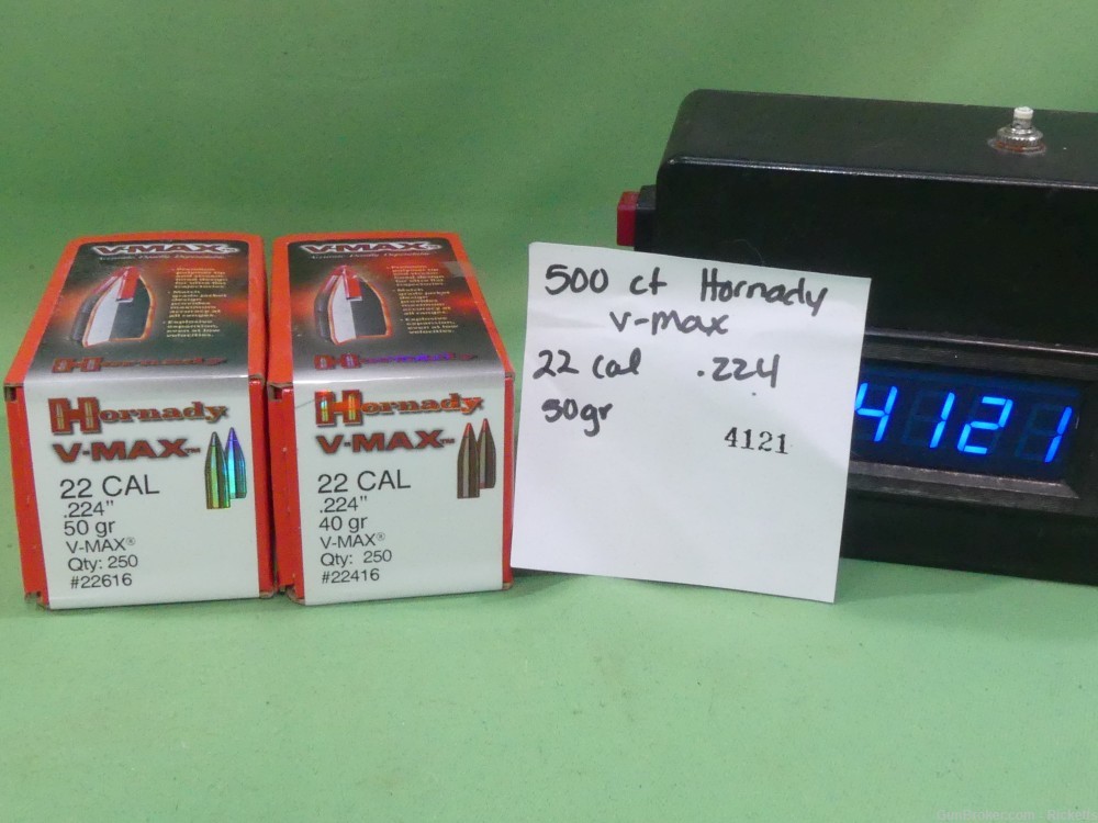 #4121 500 rnds Hornady V-Max bullets 22 cal. Box 40 gr, & 50 Gr-img-0