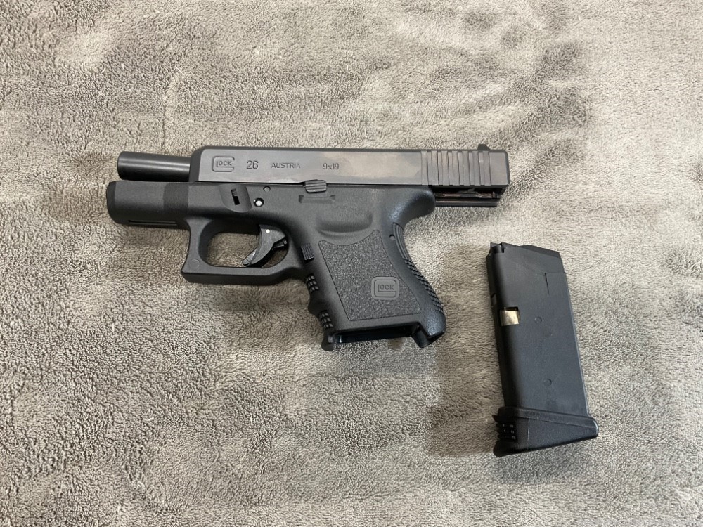 Glock 26 Compact Conceal 9mm with 2 grip extended mags 3” barrel black-img-6