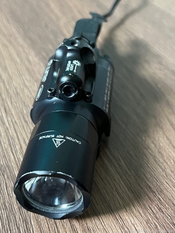 SureFire X400 Ultra Green + SureFire XT07 Dual Switch-img-10