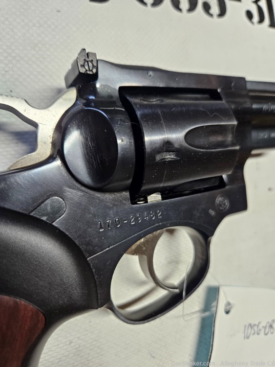 Ruger GP100 357 Magnum 6 Inch Blued Wood Panel Grips-img-3