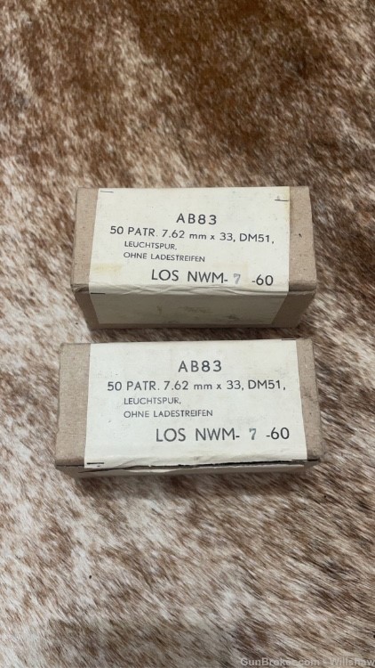 New old stock Extremely Rare and Desirable 30 Carbine Tracers 100 rounds -img-1