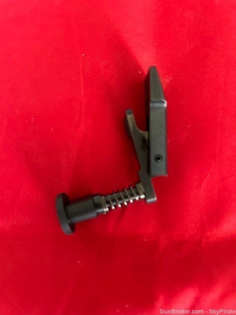 AR 15/M-16 Ambi Extended Magazine Release -img-9