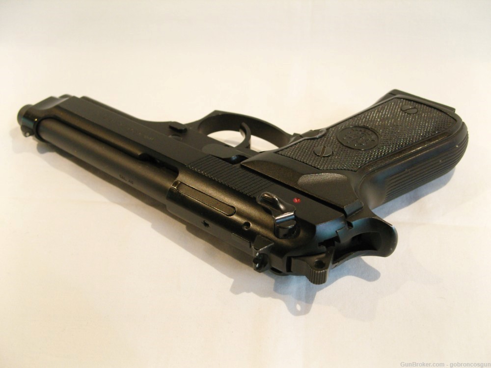 Beretta 96  (.40 S&W)-img-10