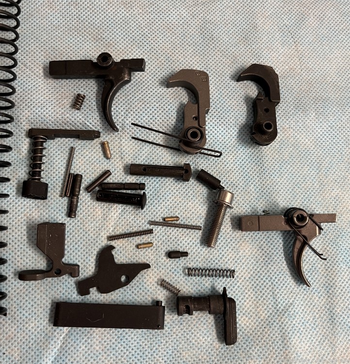 Misc AR15 Parts in Very Good Condition-img-1