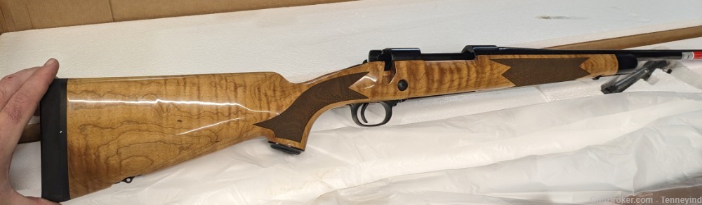 Winchester Model 70 Super Grade Maple .300 Win Mag NEW IN BOX-img-0