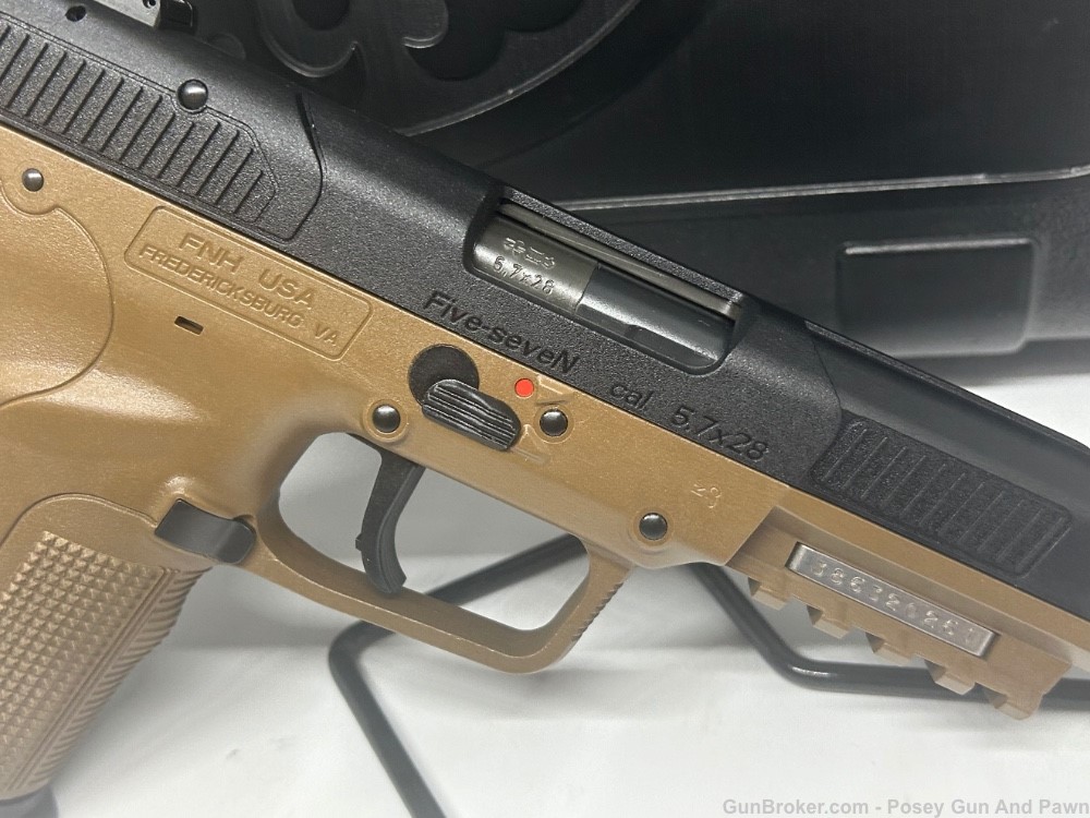 Like New FN FIVE-SEVEN PISTOL 5.7X28 MM FDE 3868929350l 5 Mags 35678-img-13