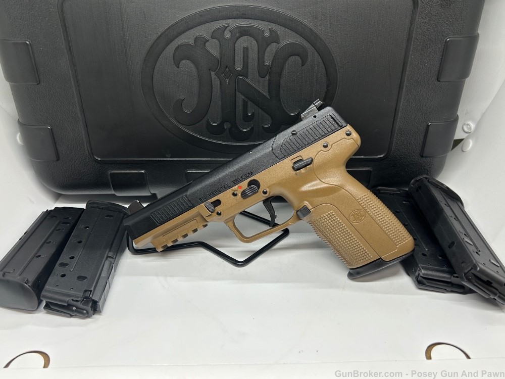 Like New FN FIVE-SEVEN PISTOL 5.7X28 MM FDE 3868929350l 5 Mags 35678-img-0