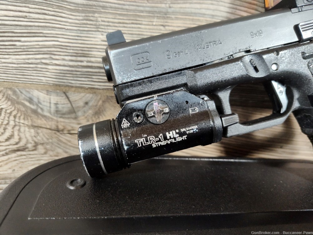 Glock 19 Gen 4 MOS w/ Holosun Red Dot, TLR-1 Streamlight, One Mag & Case!-img-1