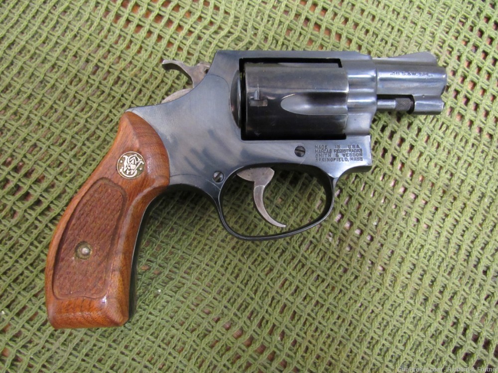 Smith & Wesson S&W Model 36 Chiefs Special .38 Spl. 2" DA/SA Revolver -img-7