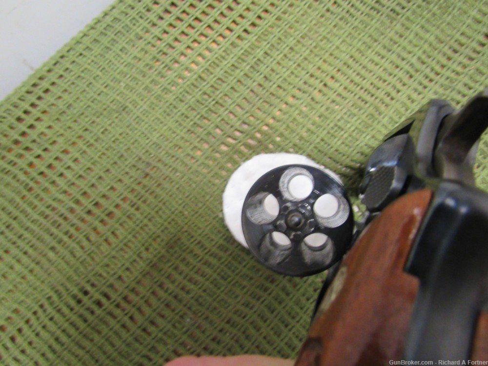 Smith & Wesson S&W Model 36 Chiefs Special .38 Spl. 2" DA/SA Revolver -img-22