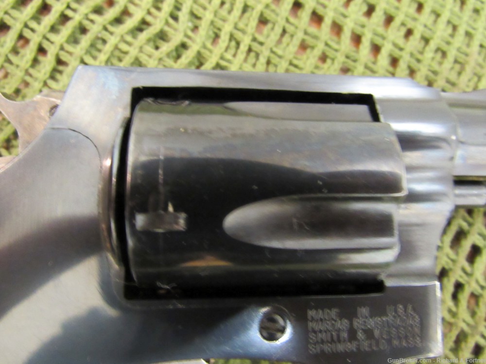 Smith & Wesson S&W Model 36 Chiefs Special .38 Spl. 2" DA/SA Revolver -img-10