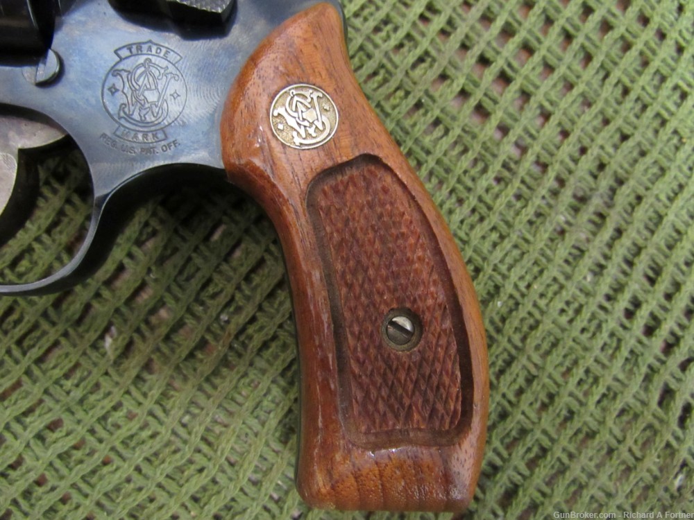 Smith & Wesson S&W Model 36 Chiefs Special .38 Spl. 2" DA/SA Revolver -img-3