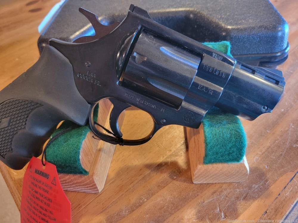 EAA Windcator  38spl revolver 6 shot 2 inch barre.  NEW IN BOX-img-3