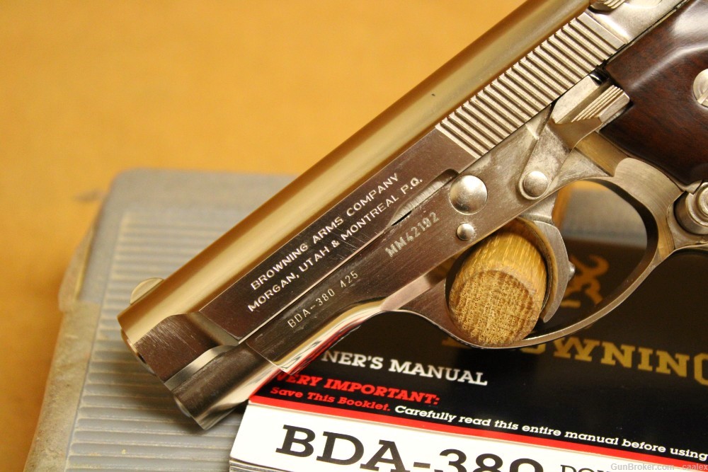 PENNY! UNFIRED Browning BDA-380 ACP (Nickel/Walnut) w/ Original Box-img-4
