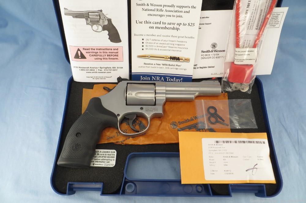 Smith & Wesson Mod 69 Stainless 44 Combat Magnum 5 Shot New Old Stock 2014-img-0