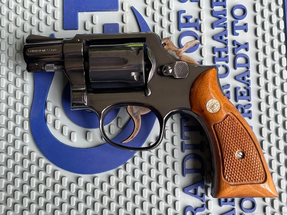 Smith and Wesson S&W Model 10-5 .38 Revolver -img-13