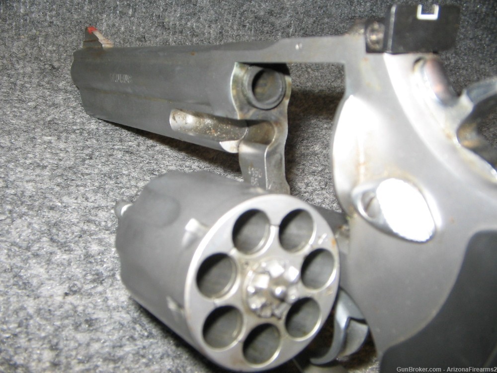 Taurus 66 revolver in .357MAG w/ 6" barrel / stainless / 7 shot-img-6