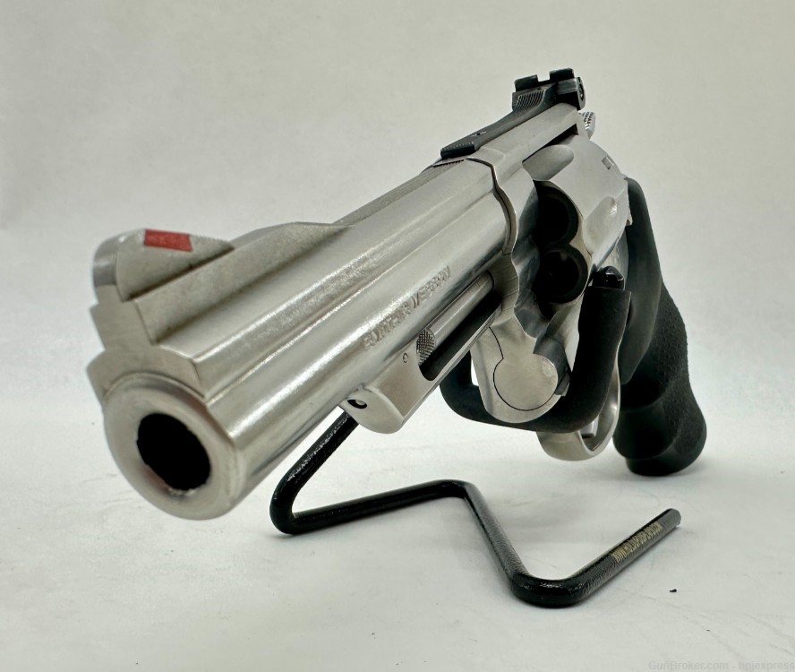 Smith & Wesson 66-2 .357 Magnum Six-Shot 4" Revolver-img-5
