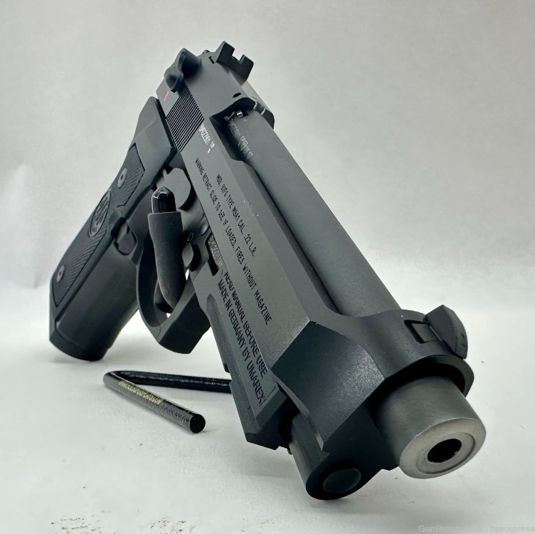 Beretta 92FS M9A1 .22 LR Semi-Auto Pistol w/ 2 Mags-img-3