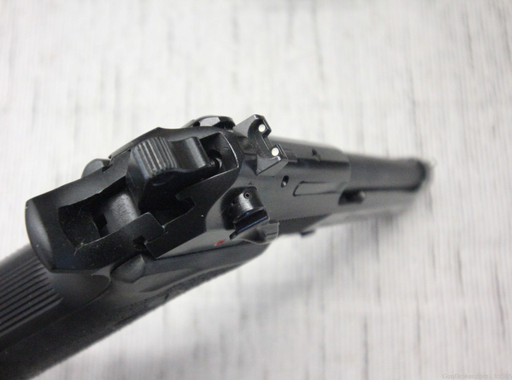 Beretta 92 92FS FS Hogue Grips 9mm 4.9" 30rd 15rd Factory Mags + Case-img-9