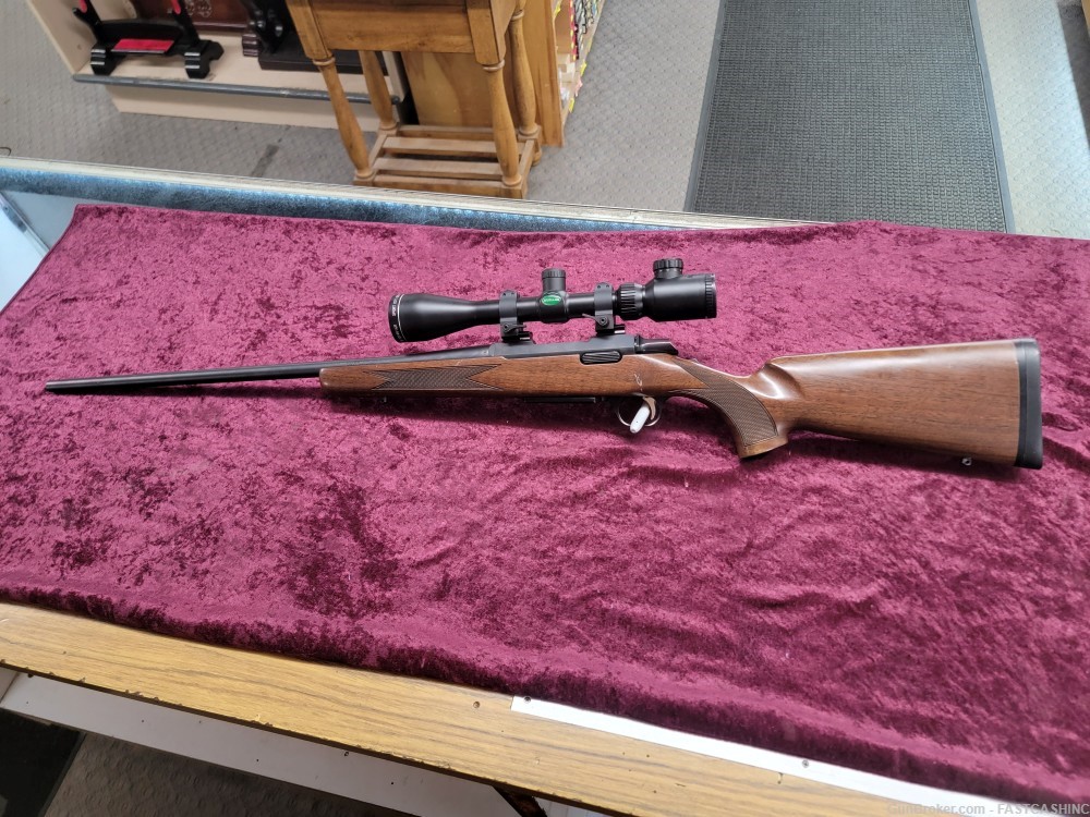 BROWNING A-BOLT HUNTER .204 RUGER WOOD STOCK W/SCOPE RARE-img-3