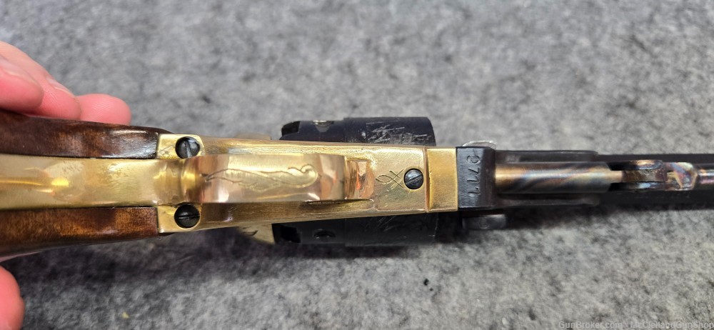 FIE Remington 1858 Army .36 cal Revolver, Powder Flask, Mold | w WOOD CASE-img-20