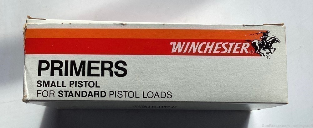 1800 WINCHESTER PRIMER LOT , Rifles, Pistols, multiple sizes, PICK UP ONLY-img-1