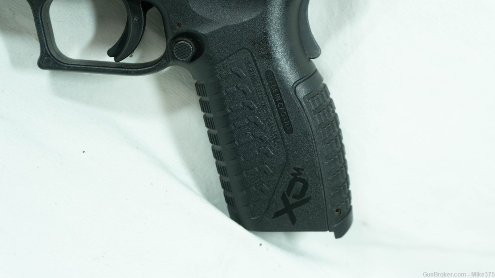 Springfield XDm-9 9mm Pistol - 3 Mags & Holster -img-4