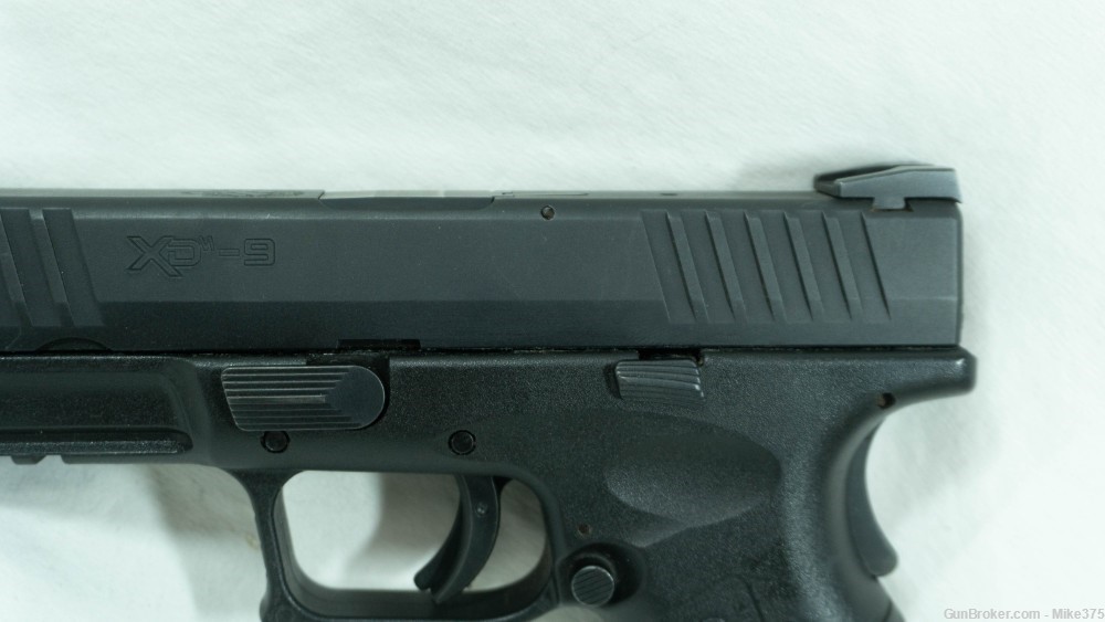Springfield XDm-9 9mm Pistol - 3 Mags & Holster -img-3