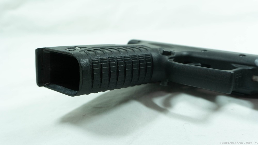 Springfield XDm-9 9mm Pistol - 3 Mags & Holster -img-9