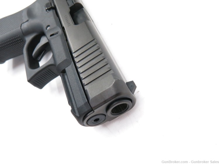 Glock 23 Gen5 MOS .40 4" Semi-Automatic Pistol w/ Magazine & Hard Case-img-11