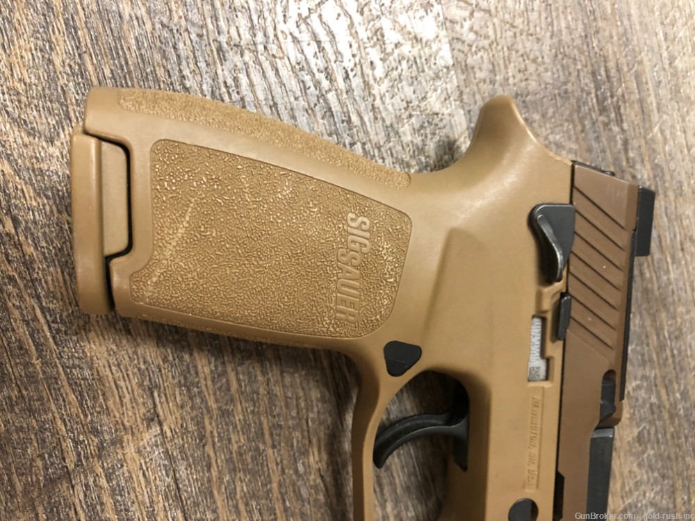 Sig Sauer P320 M17 9mm Semi Auto Pistol Tan One Mag Night Sights Case M-17-img-6