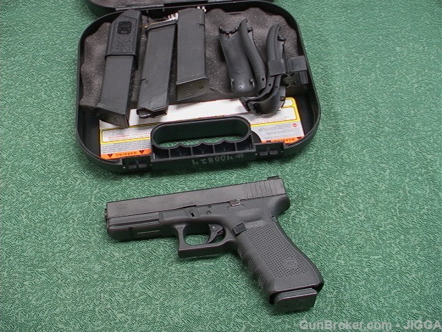 Used Glock 22 .40 S&W-img-0