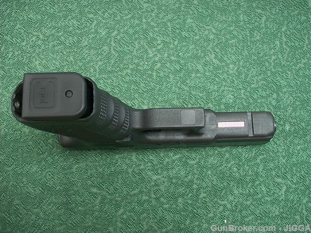 Used Glock 22  40 S&W-img-3