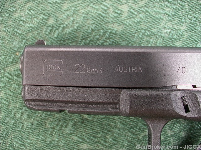 Used Glock 22  40 S&W-img-5