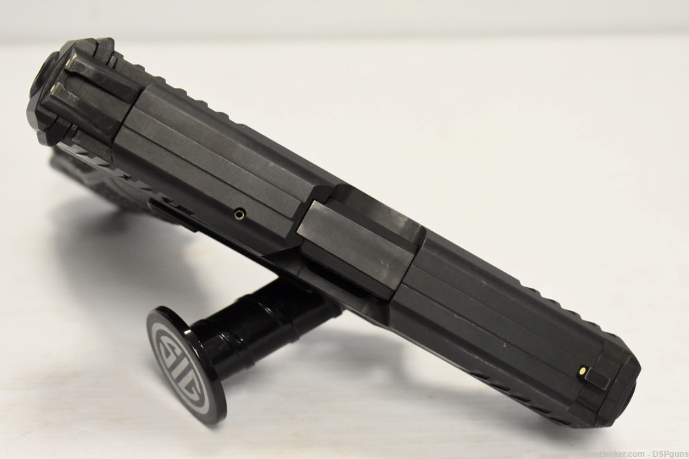 HK VP40 .40 S&W Semi-Auto Pistol - 4.09" Barrel, 13 Rd. - No C.C. Fees-img-14