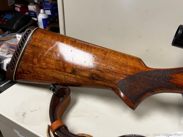 Browning BAR 30-06, 1 mag, 22" BBL, Burris 3-9 Scope, Leather Sling-img-9