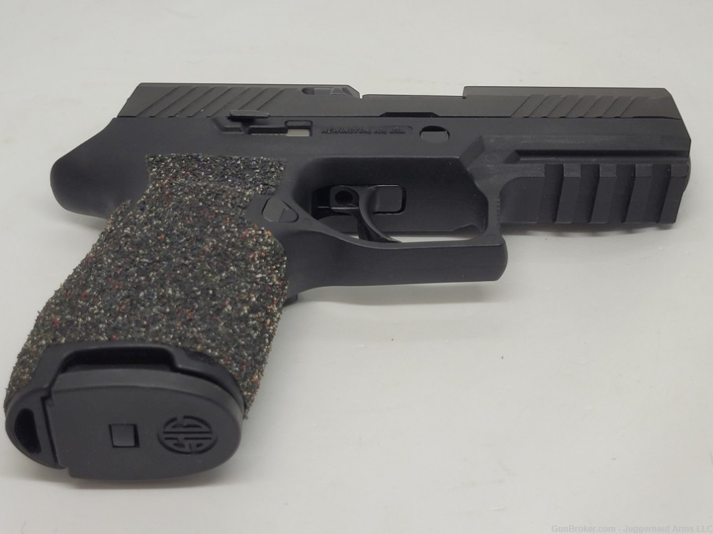 Sig Sauer P320c 9mm- used/ Excellent condition - Penny Auction - NO reserve-img-2