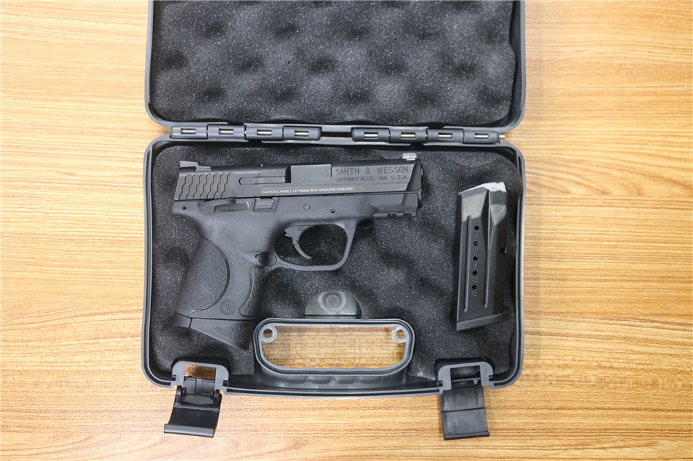 Smith & Wesson M&P 9 Compact 9mm 3.5" Barrel NB Box 2 Mags 12 Rounds-img-0